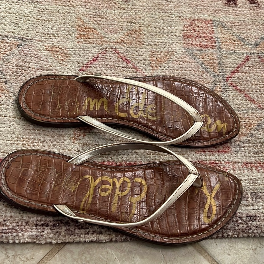 Sam Edelman white leather flops